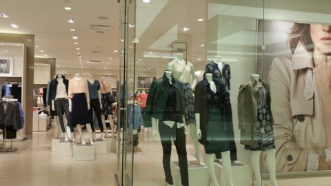 How to run a successful textile store?